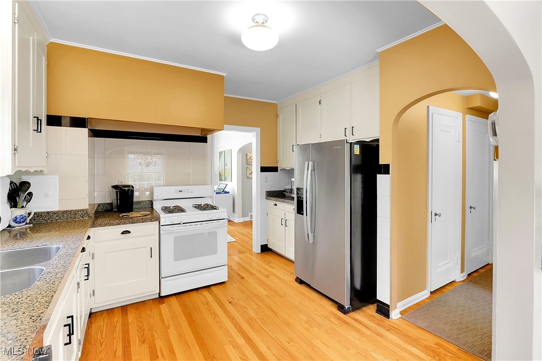 2350 Roxboro Road Cleveland Heights, OH 44106 - Photo 8 of 19