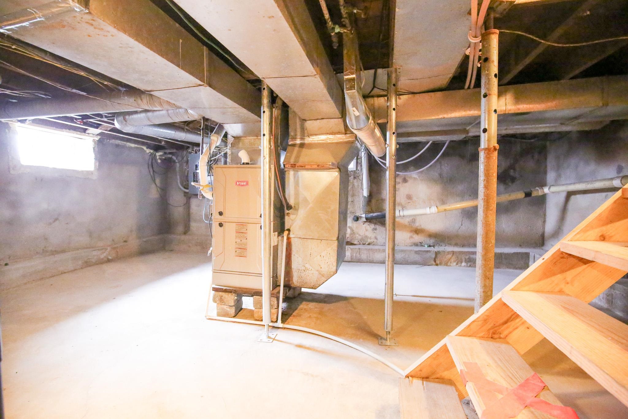 382 Keigwin Road Walnut, IL 61376 - Photo 60 of 68 a view of a indoor swimming pool