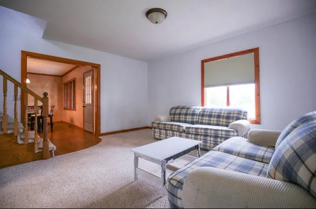 $595,000 | 382 Keigwin Road, Walnut, IL 61376