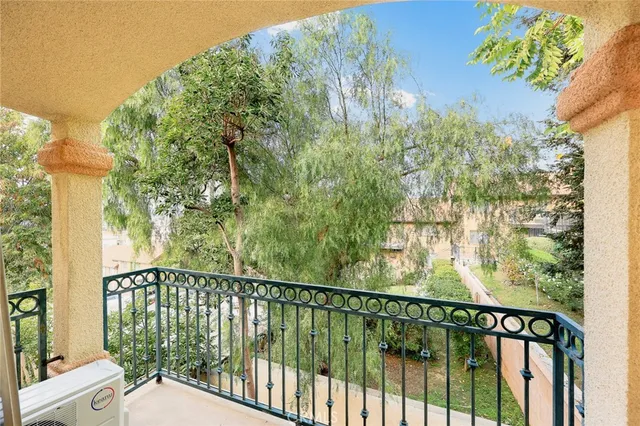 $899,000 | 438 South Garfield Avenue, Unit E, Monterey Park, CA 91754