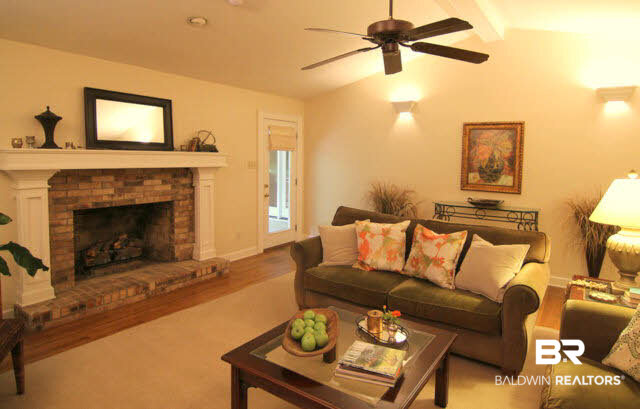506 Oak Ridge Court West Daphne, AL 36526 - Photo 9 of 31 Great Room