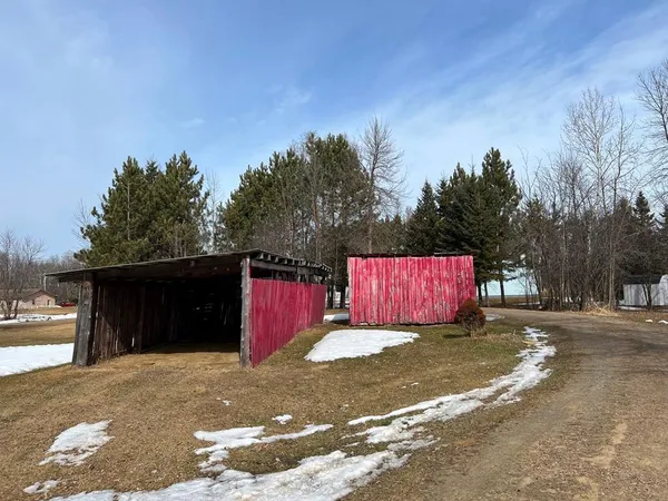 $85,000 | 726 2nd Street West, Deer River, MN 56636