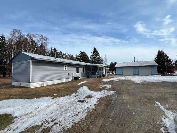 $85,000 | 726 2nd Street West, Deer River, MN 56636