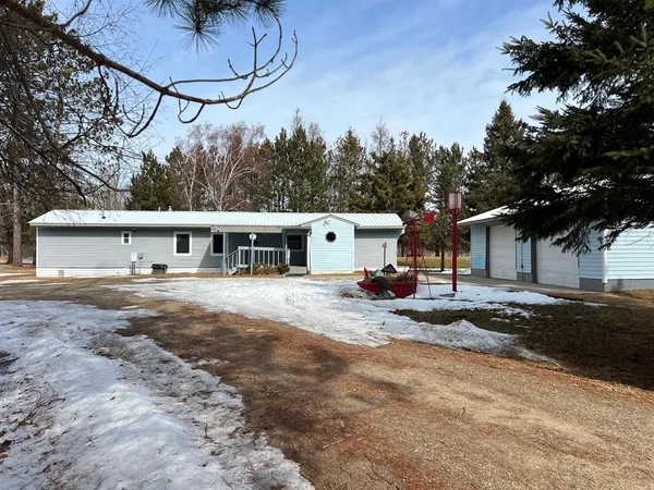 $85,000 | 726 2nd Street West, Deer River, MN 56636
