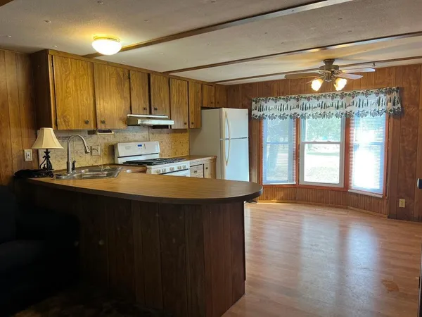 $85,000 | 726 2nd Street West, Deer River, MN 56636