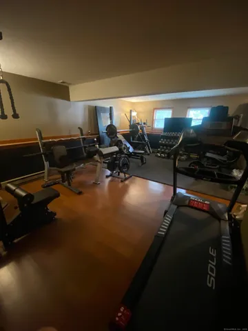 $350,000 | 11 Batesmoor Road, Waterbury, CT 06705