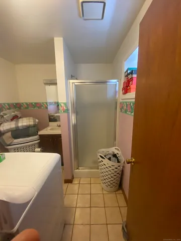 $350,000 | 11 Batesmoor Road, Waterbury, CT 06705