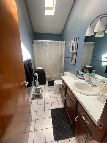 $350,000 | 11 Batesmoor Road, Waterbury, CT 06705