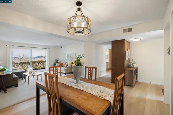 $397,000 | 1348 Rockledge Lane, Unit 4, Walnut Creek, CA 94595