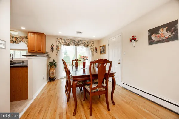 $440,000 | 604 North Line Street, Lansdale, PA 19446