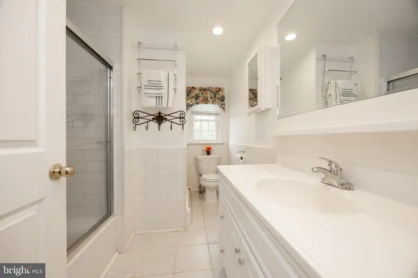 $440,000 | 604 North Line Street, Lansdale, PA 19446