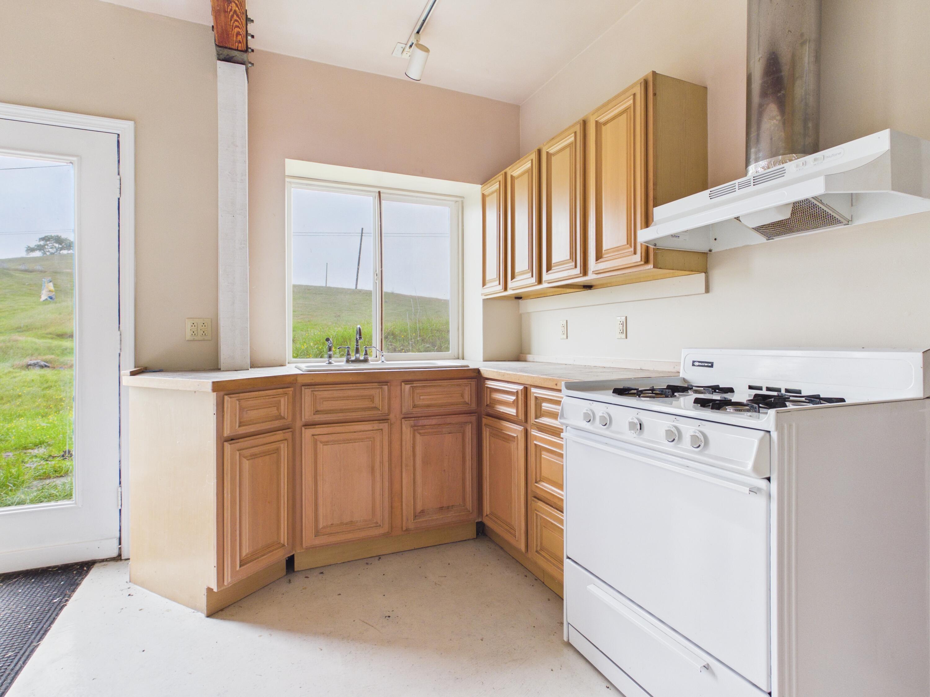 63150 Bell Springs Road Laytonville, CA 95454 - Photo 13 of 57