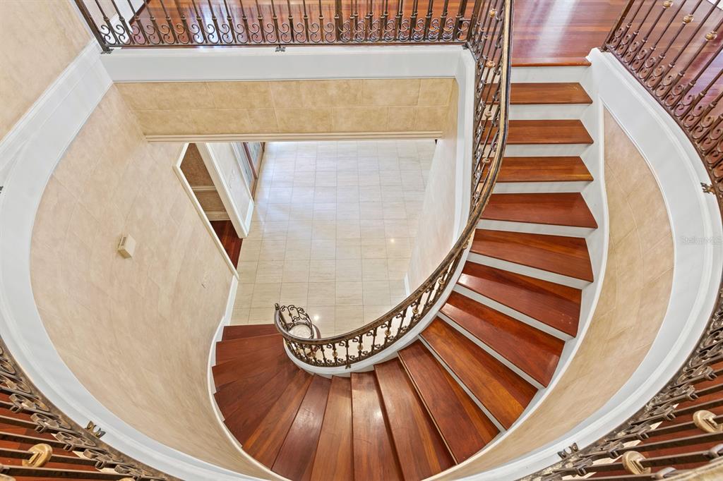 1029 Royal Pass Road Tampa, FL 33602 - Photo 14 of 68 a view of entryway