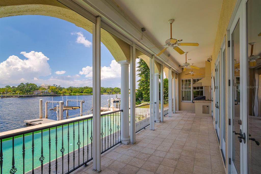 1029 Royal Pass Road Tampa, FL 33602 - Photo 67 of 68 a view of a balcony with furniture