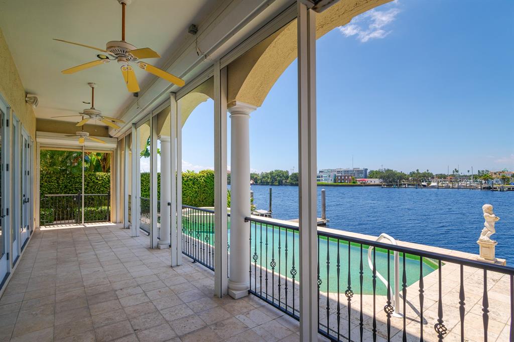 1029 Royal Pass Road Tampa, FL 33602 - Photo 68 of 68 a view of a city from a balcony