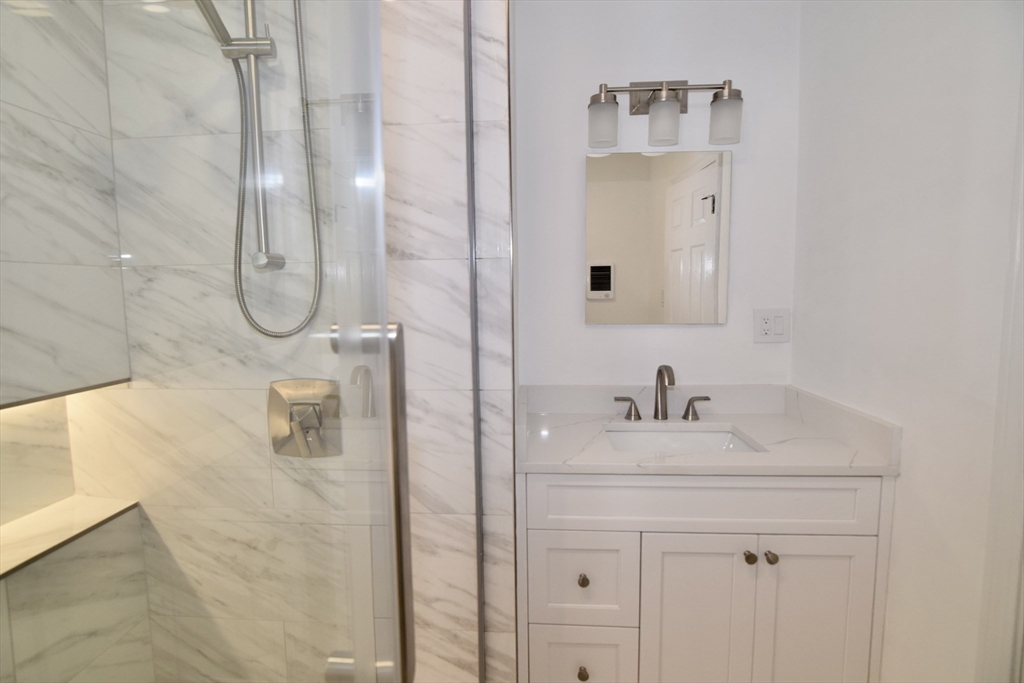 72 Longwood Avenue, Unit 72 Brookline, MA 02446 - Photo 12 of 18