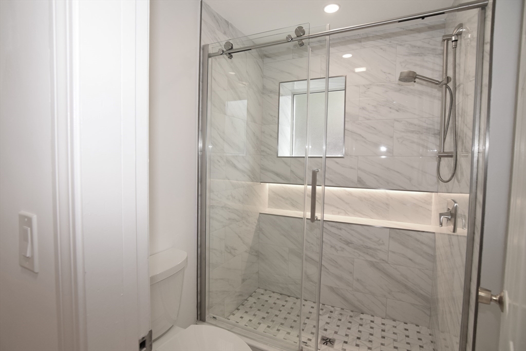 72 Longwood Avenue, Unit 72 Brookline, MA 02446 - Photo 13 of 18