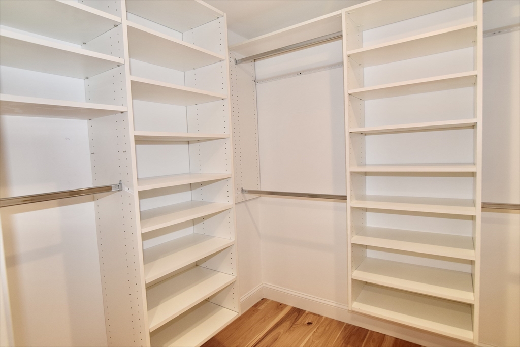 72 Longwood Avenue, Unit 72 Brookline, MA 02446 - Photo 14 of 18