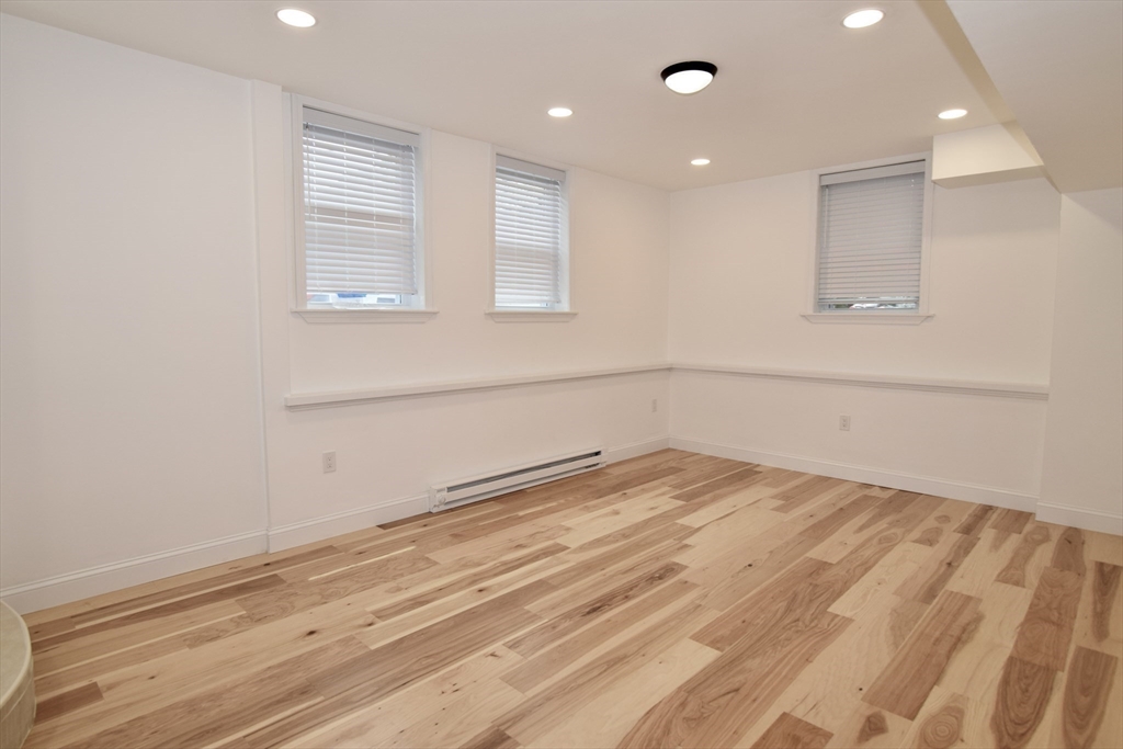 72 Longwood Avenue, Unit 72 Brookline, MA 02446 - Photo 15 of 18