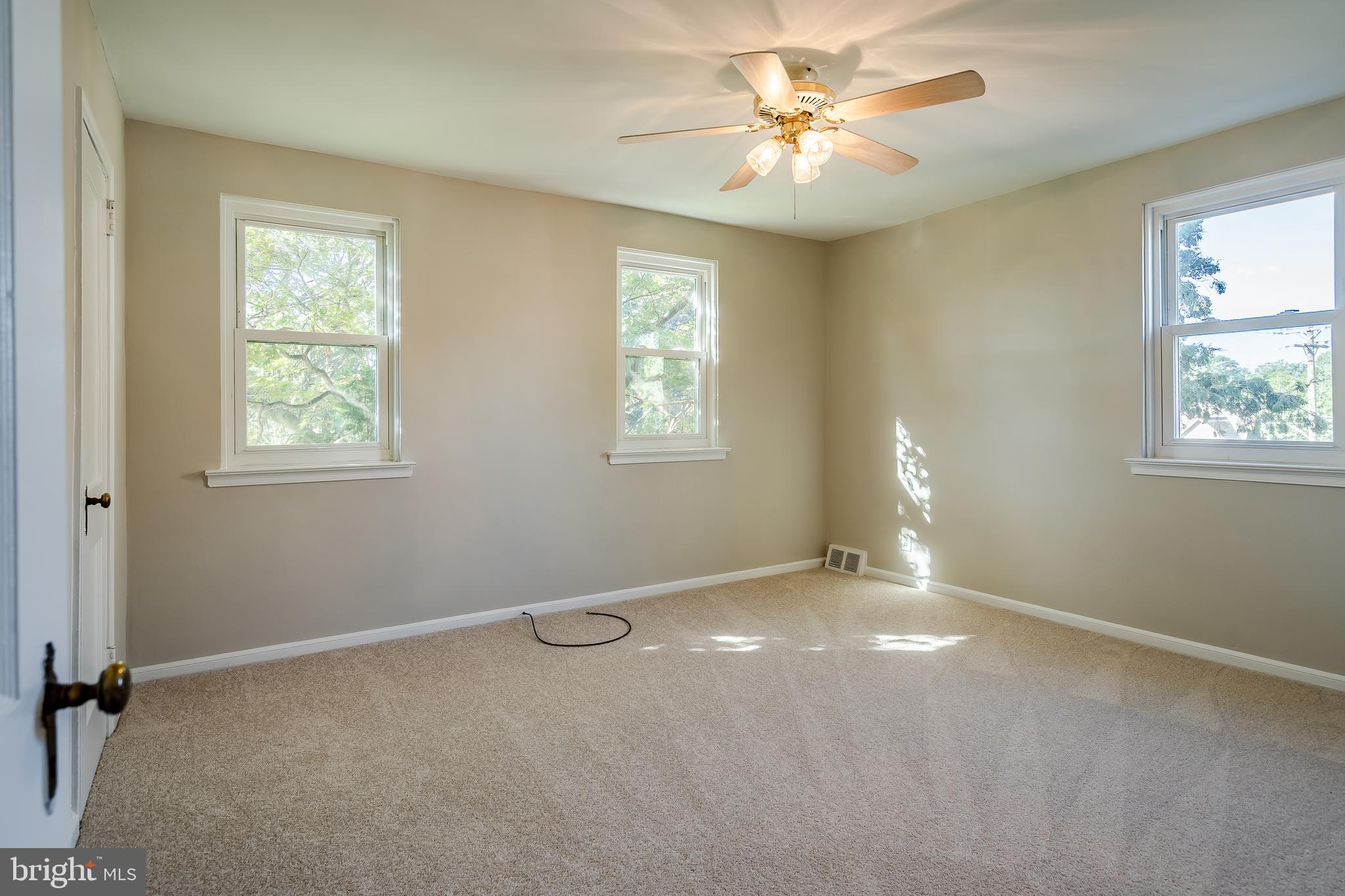 408 Steel Road Havertown, PA 19083 - Photo 21 of 42 Gallery Image 21