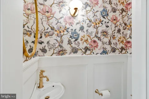 $824,900 | 4900 1st Street Northwest, Washington, DC 20011