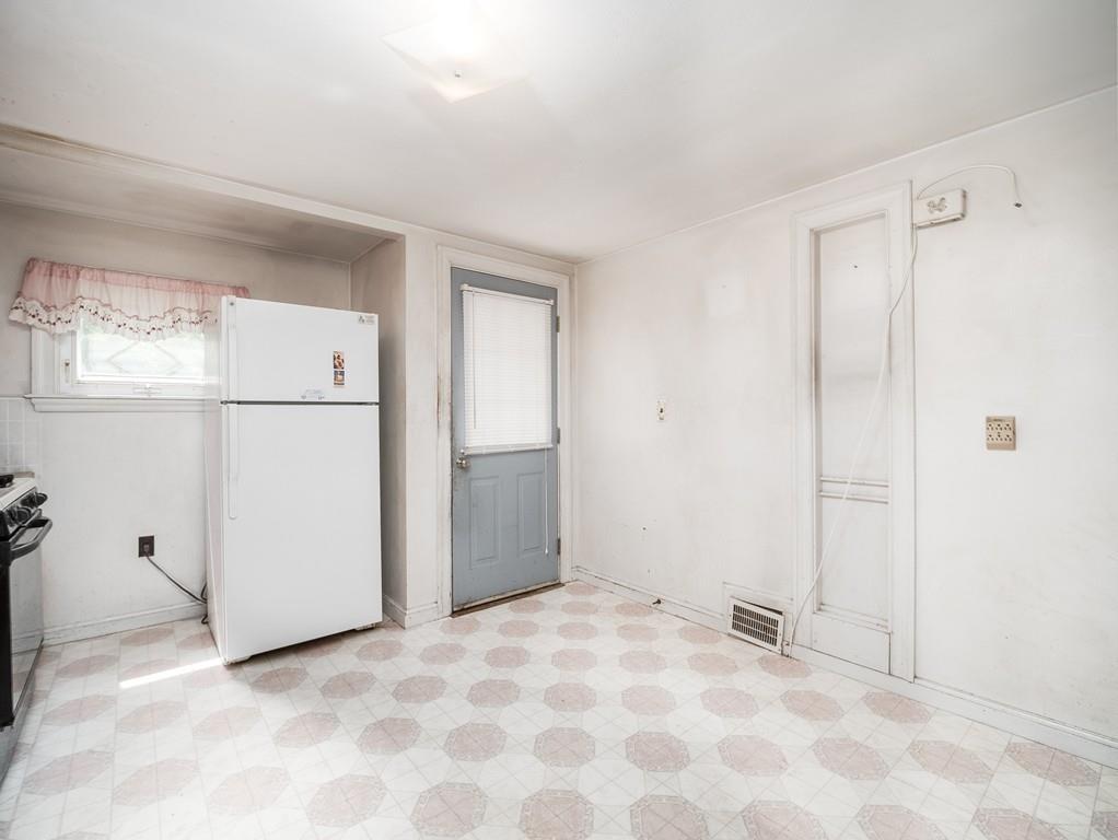 33 Edgehill Road Norwood, MA 02062 - Photo 13 of 32 Gallery Image 13