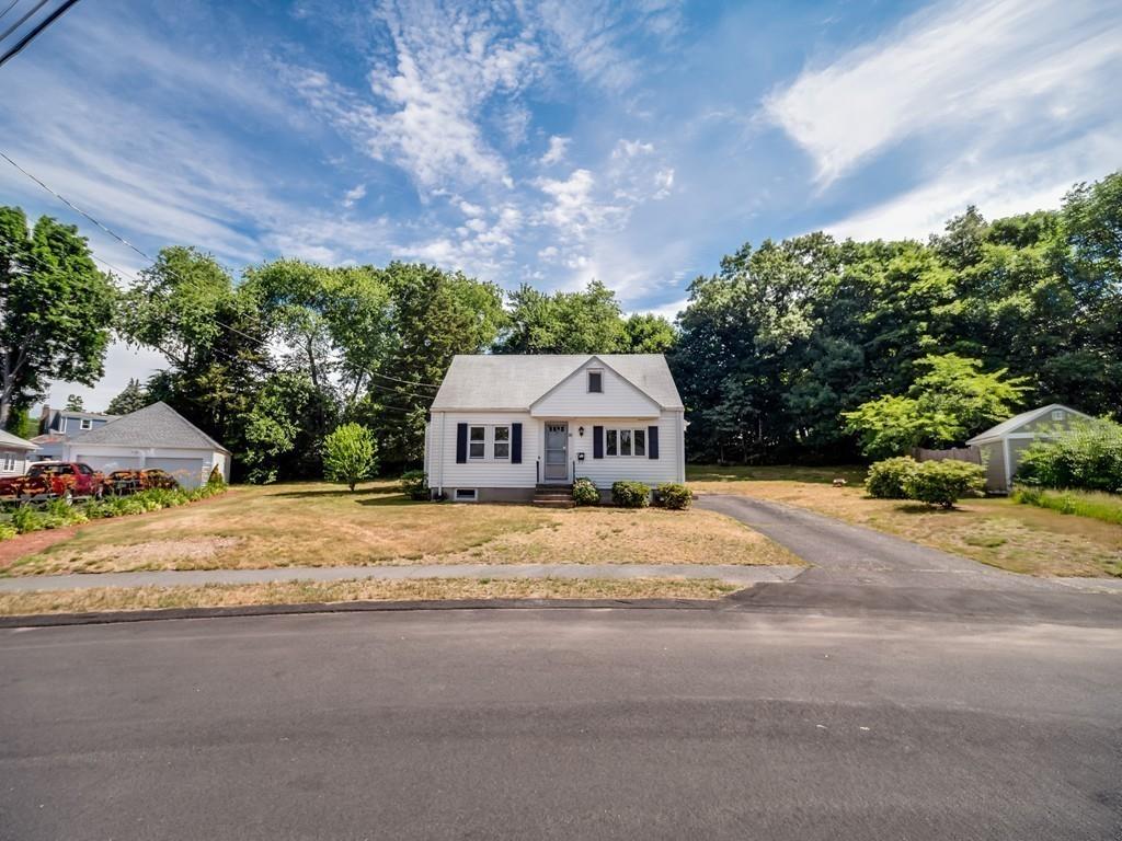 33 Edgehill Road Norwood, MA 02062 - Photo 2 of 32 Gallery Image 2
