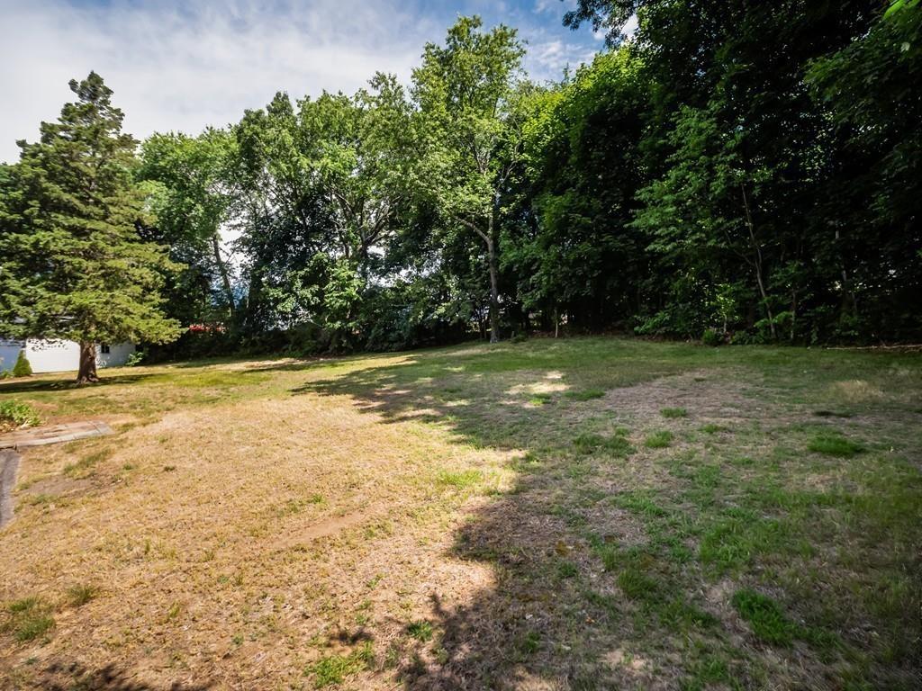 33 Edgehill Road Norwood, MA 02062 - Photo 8 of 32 Gallery Image 8