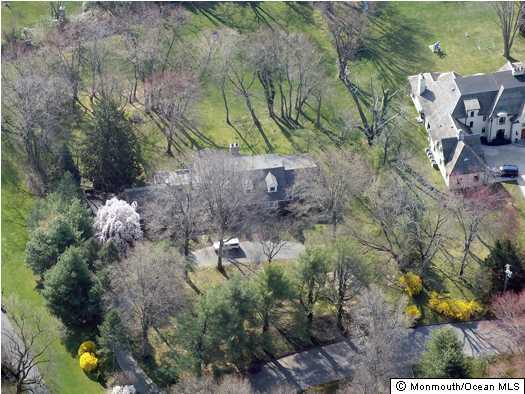 9 Post Road Rumson, NJ 07760 - Photo 1 of 3 Primary Photo