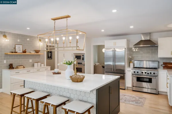 $2,325,000 | 835 Richard Lane, Danville, CA 94526