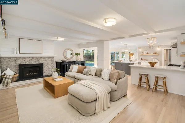 $2,325,000 | 835 Richard Lane, Danville, CA 94526