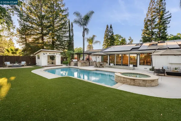 $2,325,000 | 835 Richard Lane, Danville, CA 94526