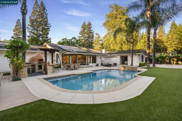 $2,325,000 | 835 Richard Lane, Danville, CA 94526