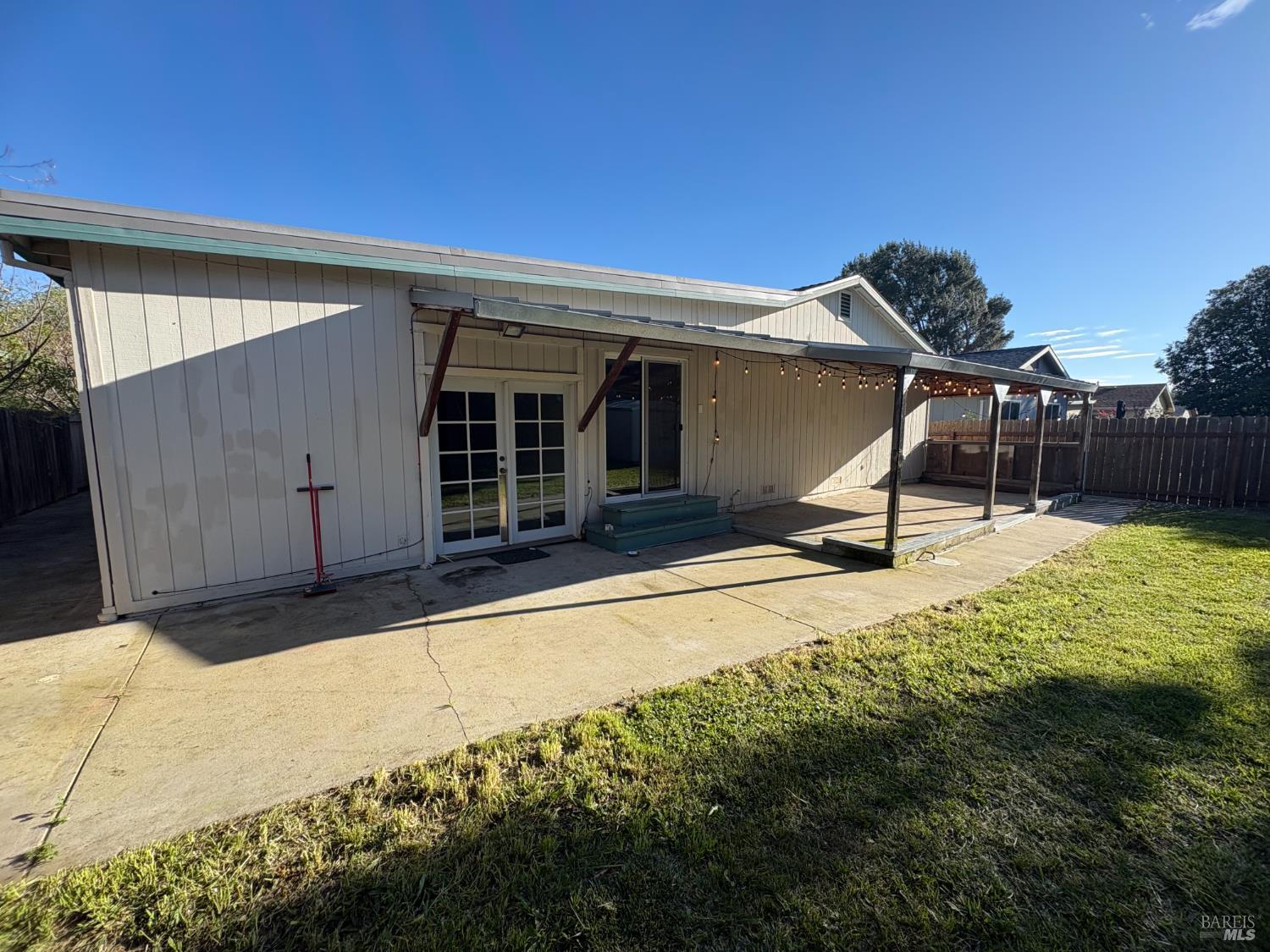 210 Trinity Court Rio Vista, CA 94571 - Photo 34 of 38 a swimming pool with outdoor seating and yard