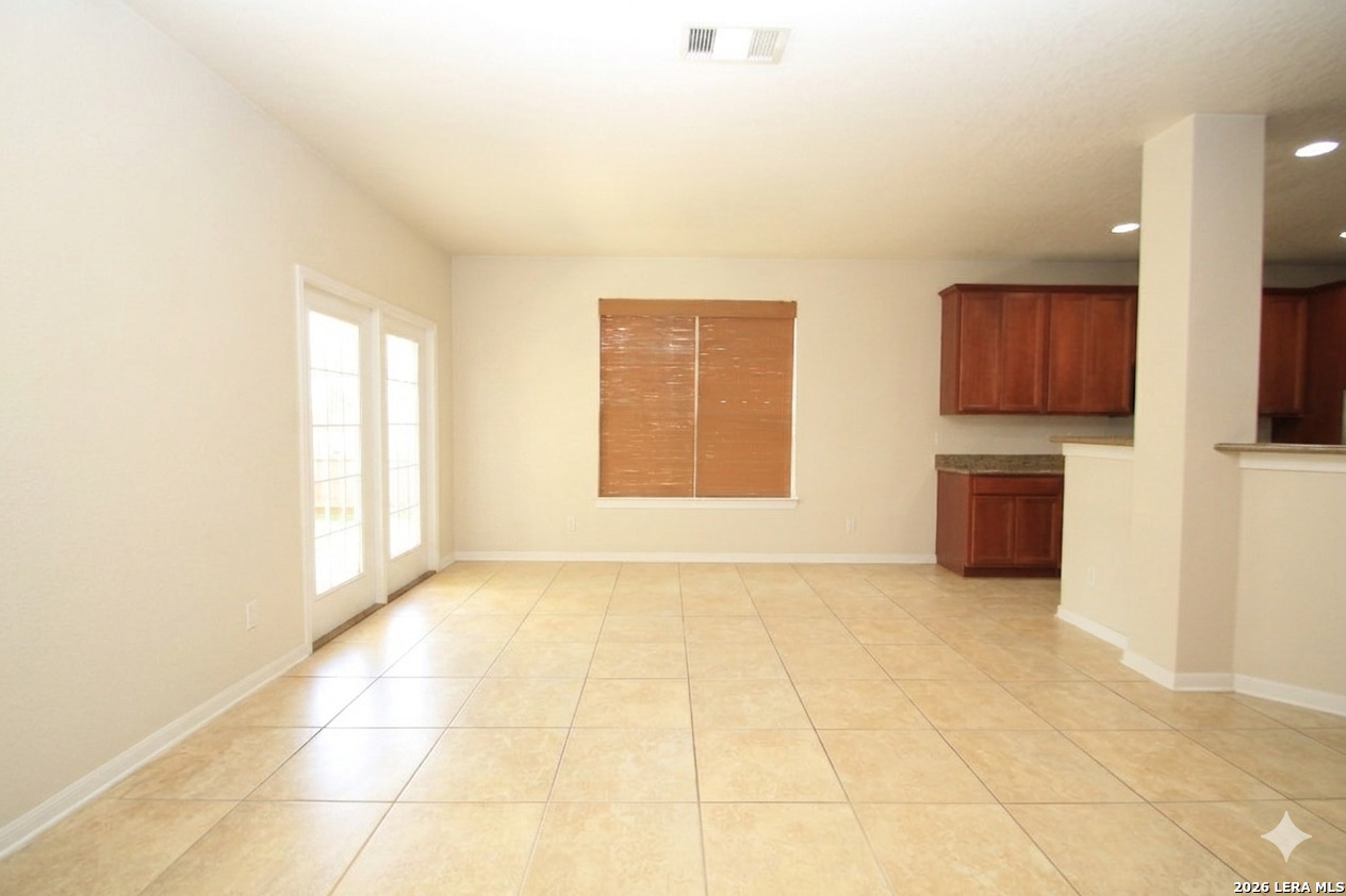 145 Springtree Gate Cibolo, TX 78108 - Photo 9 of 21