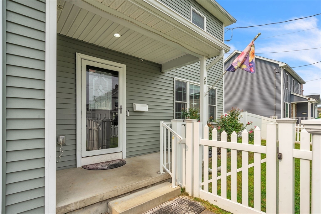25 Thomas Street Chicopee, MA 01013 - Photo 4 of 36 a view of porch with a porch