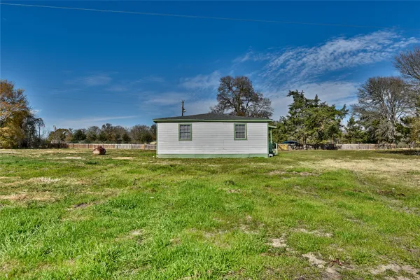 a view of a outdoor space and a yard