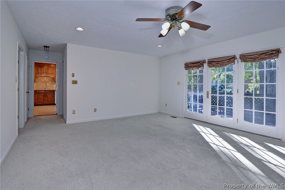 17 Diamond Hill Road Hampton, VA 23666 - Photo 9 of 38 Gallery Image 9