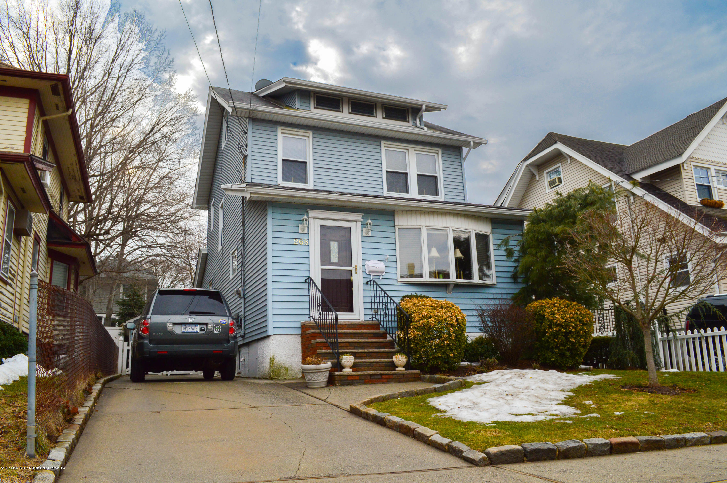 268 Rice Avenue Staten Island, NY 10314 - Photo 1 of 24 DSC_5075.jpg