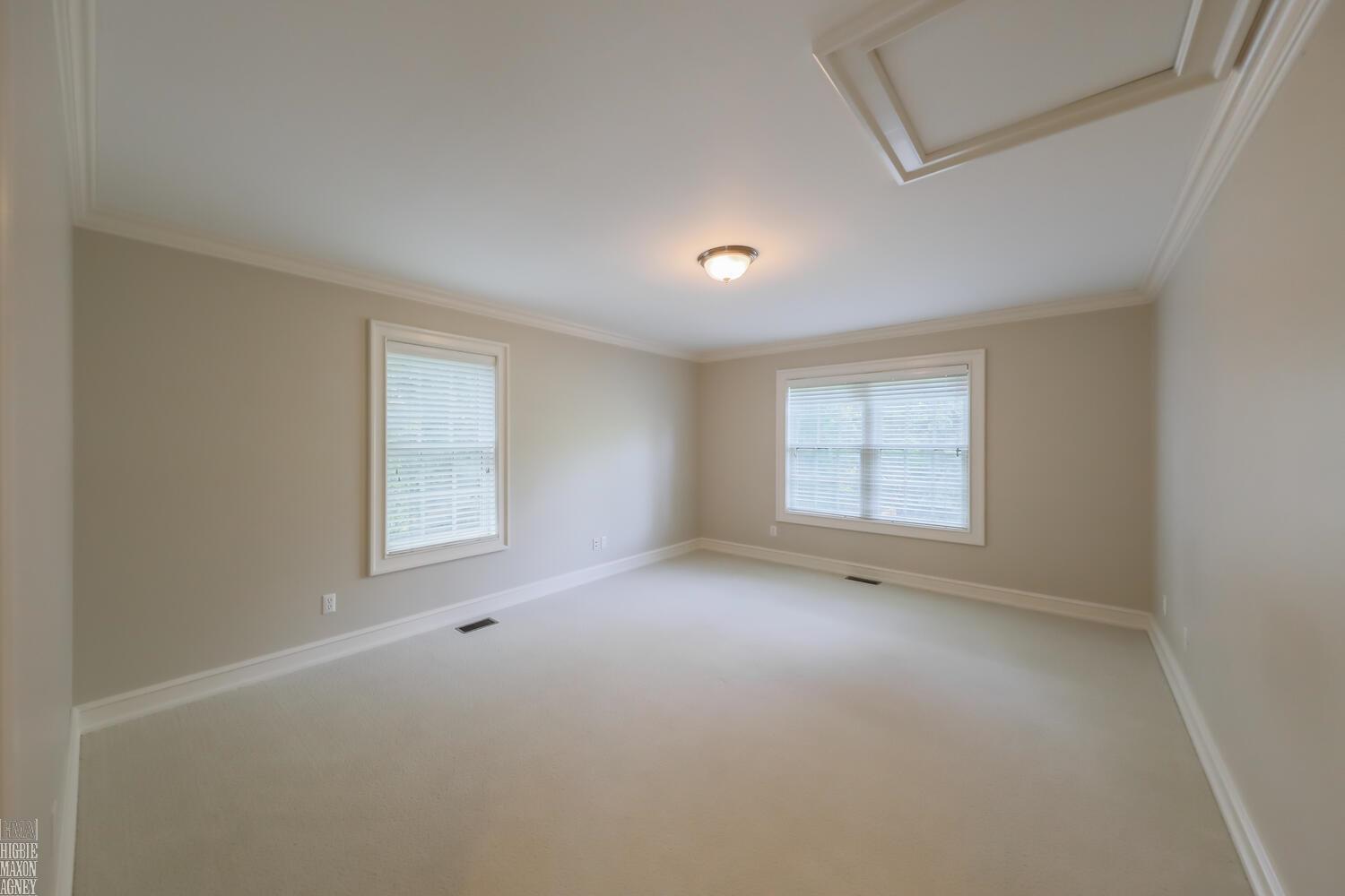 180 Provencal Road Grosse Pointe, MI 48236 - Photo 38 of 99 50142125-02324527-8fb4-4668-a910-119f580debfb.JPG