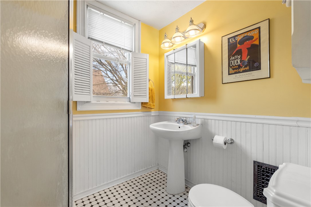 267 Westminster Road Rochester, NY 14607 - Photo 38 of 47 Gallery Image 38