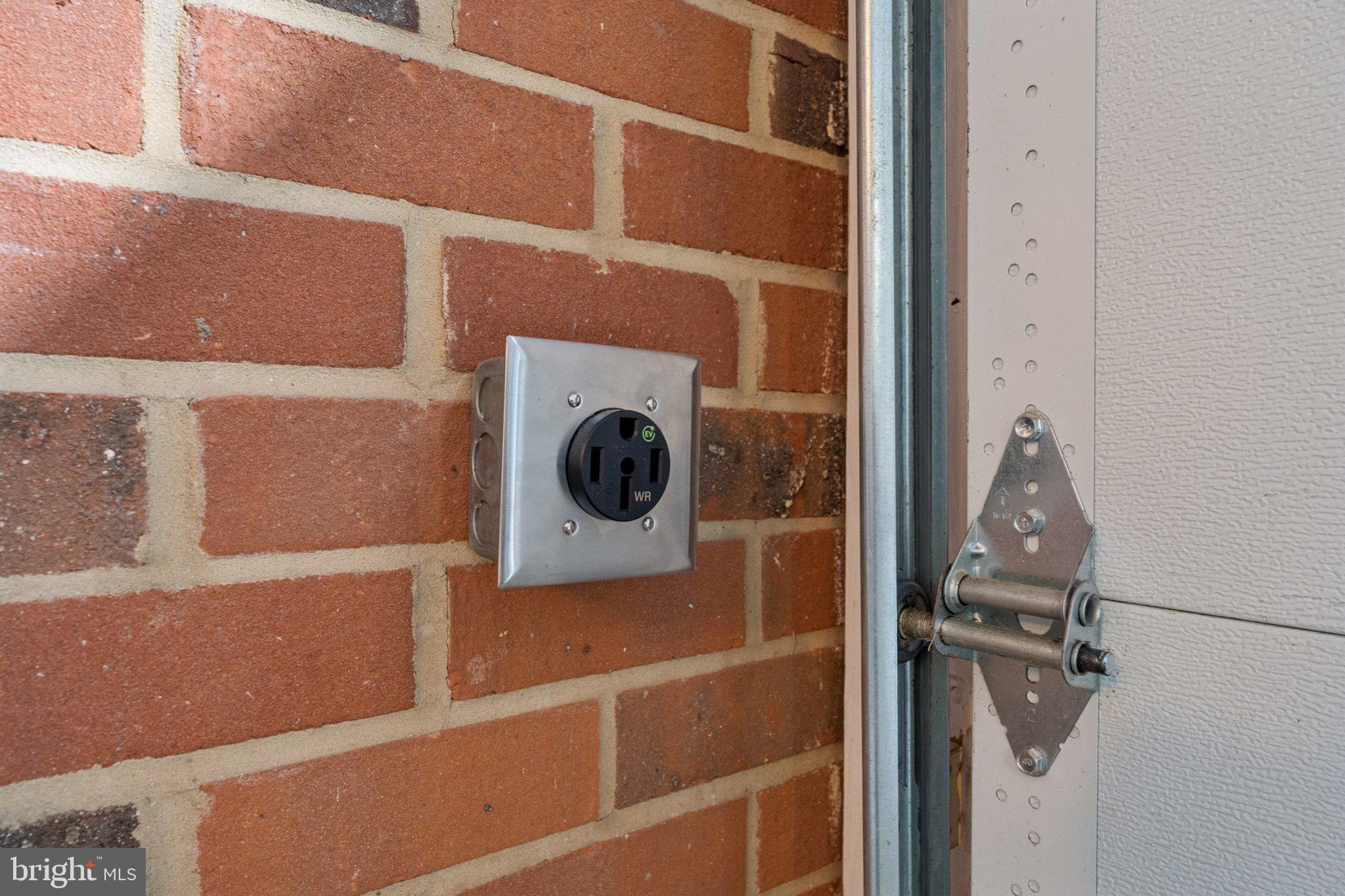 3219 Fox Mill Road Oakton, VA 22124 - Photo 77 of 87 Convenient power access on brick wall.