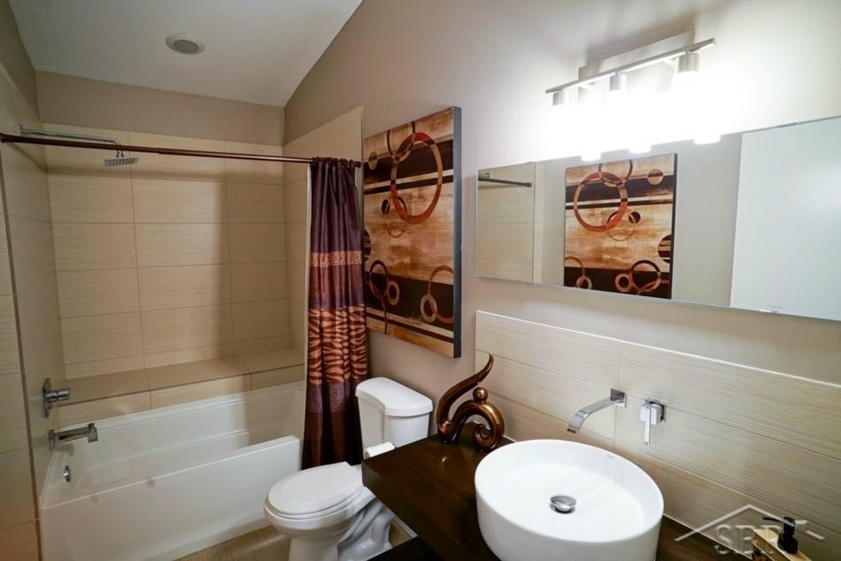 710 South Hidden Ridge Midland, MI 48640 - Photo 36 of 47 31292134-35.JPG
