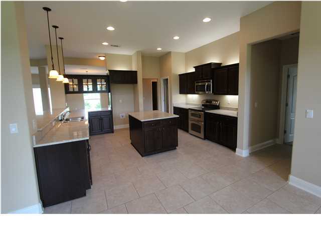 5936 Wind Trace Road Crestview, FL 32536 - Photo 4 of 19 Kitchen