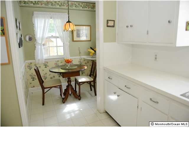 10 Jackson Street Keyport, NJ 07735 - Photo 9 of 23 Additional Photo