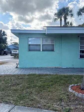 $1,250 | 299 Southeast 12th Avenue, Deerfield Beach, FL 33441