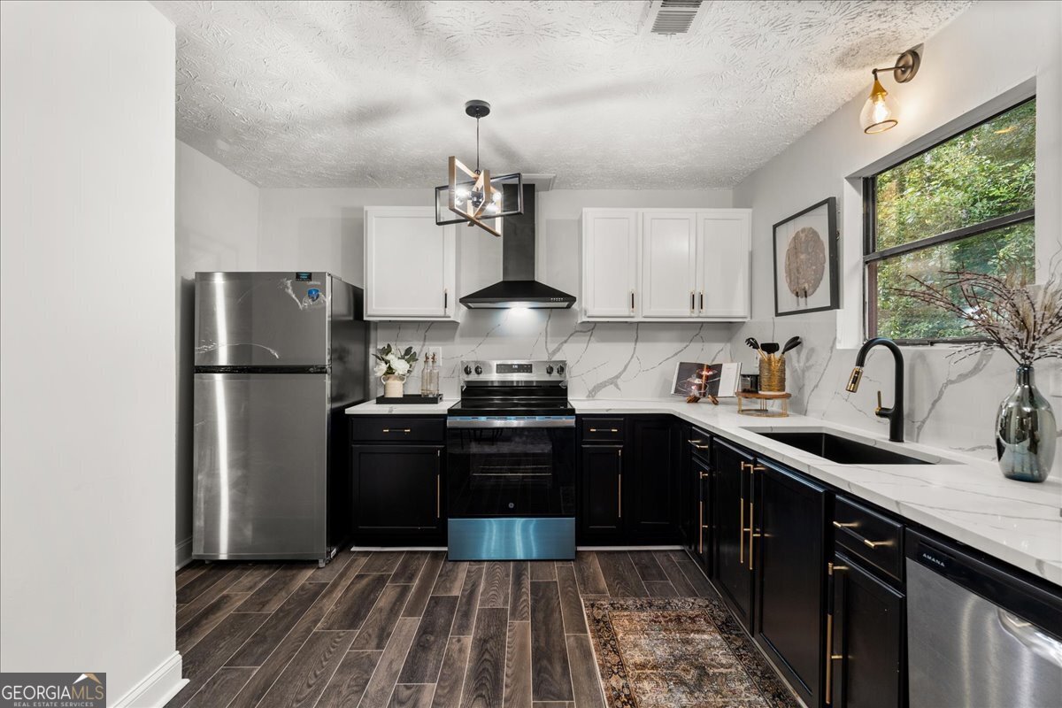 3809 Chimney Ridge Court Ellenwood, GA 30294 - Photo 11 of 53