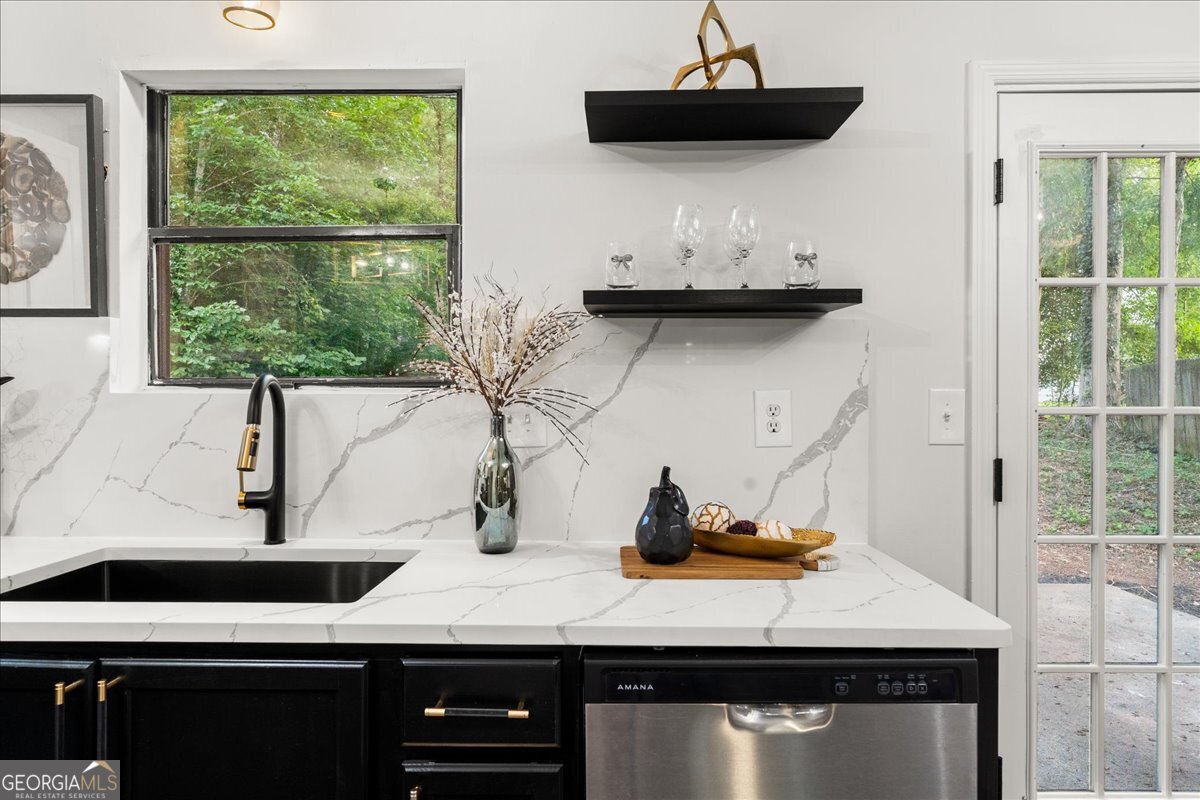 3809 Chimney Ridge Court Ellenwood, GA 30294 - Photo 9 of 53