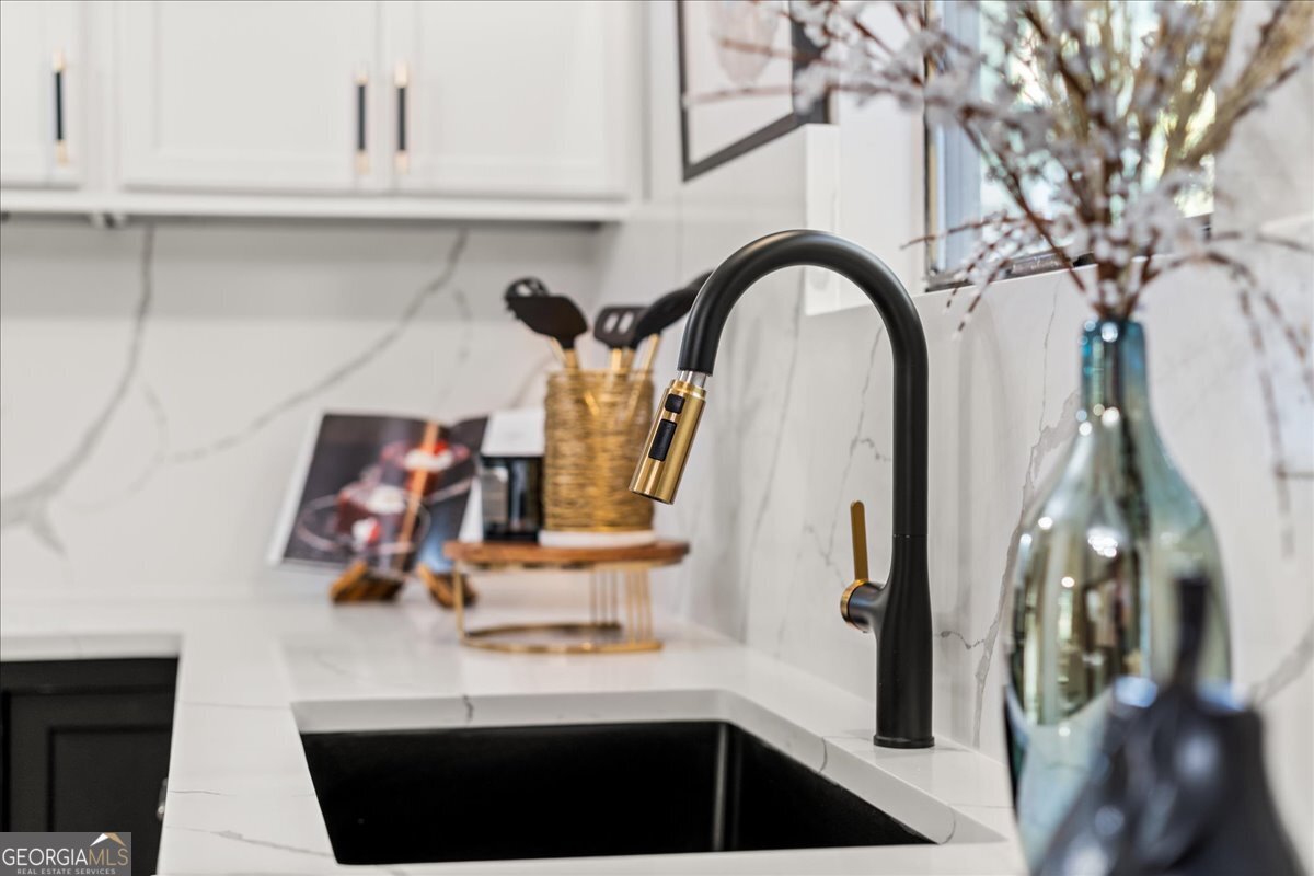 3809 Chimney Ridge Court Ellenwood, GA 30294 - Photo 10 of 53