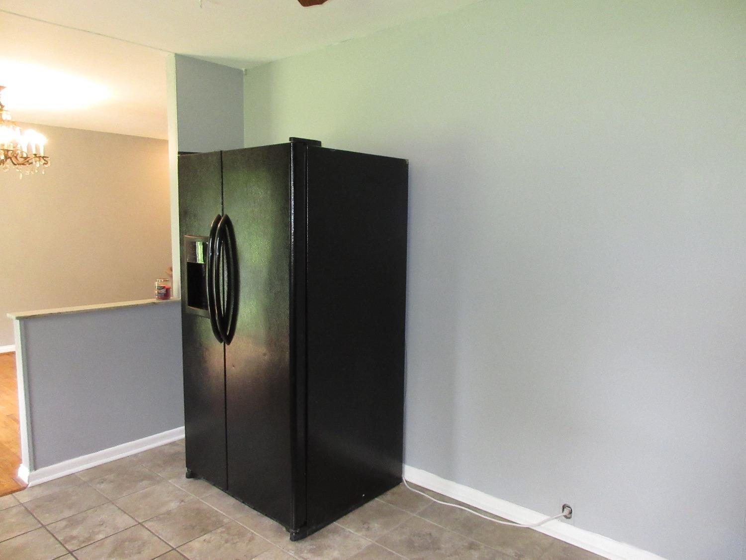 5796 Lawrence Road Cincinnati, OH 45248 - Photo 20 of 33